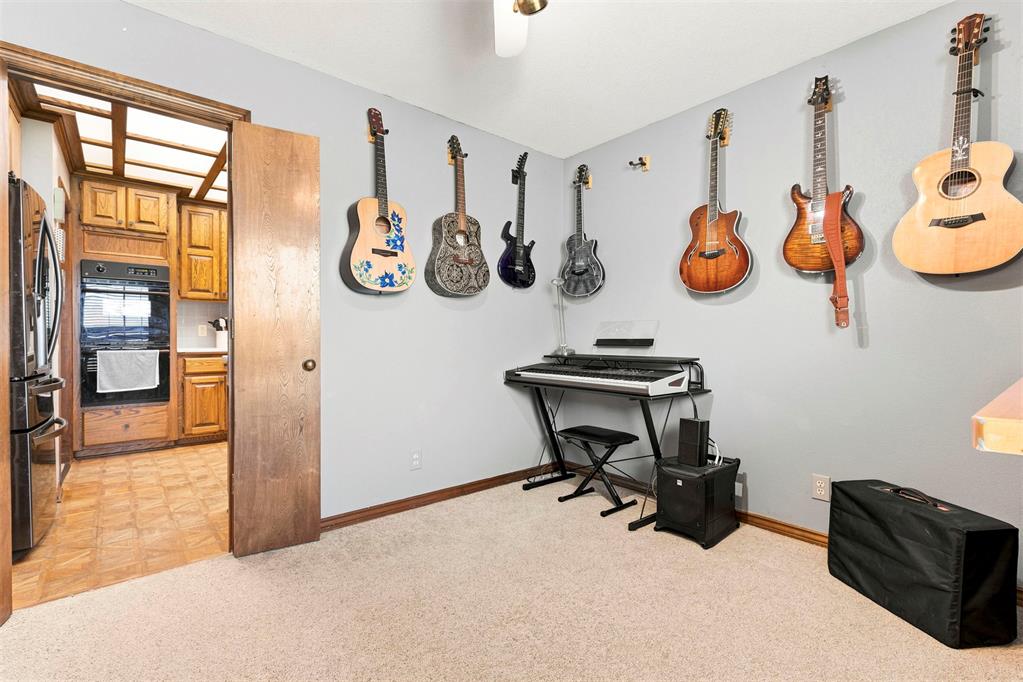 1316 Windsor Place Property Photo 22