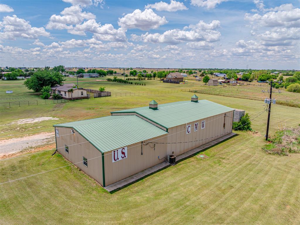 22556 N 2930 Road Property Photo 2