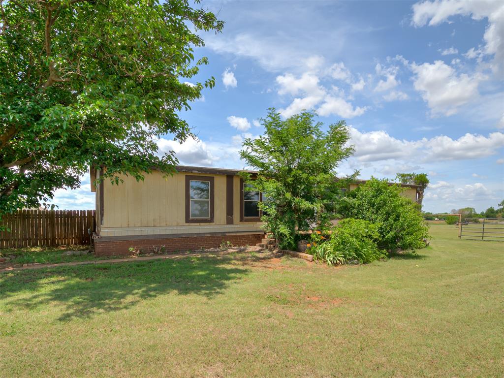 22556 N 2930 Road Property Photo 4