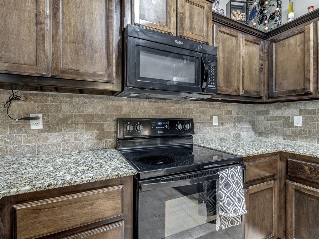 5810 Clearwater Drive Property Photo 10