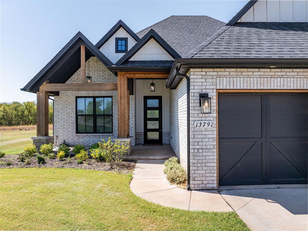 13791 Brook Crossing Property Photo 2