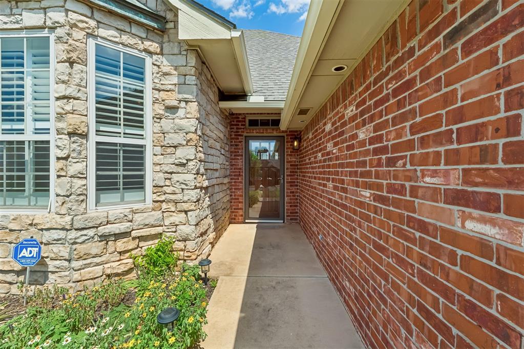 15718 Teesdale Road Property Photo 3