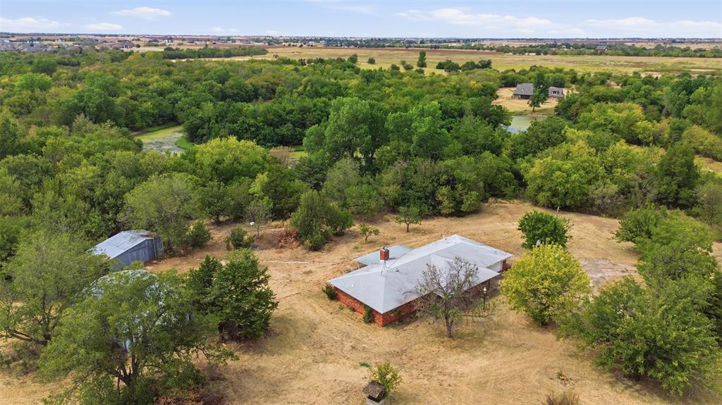 724 Ne Blugil Drive Property Photo 6