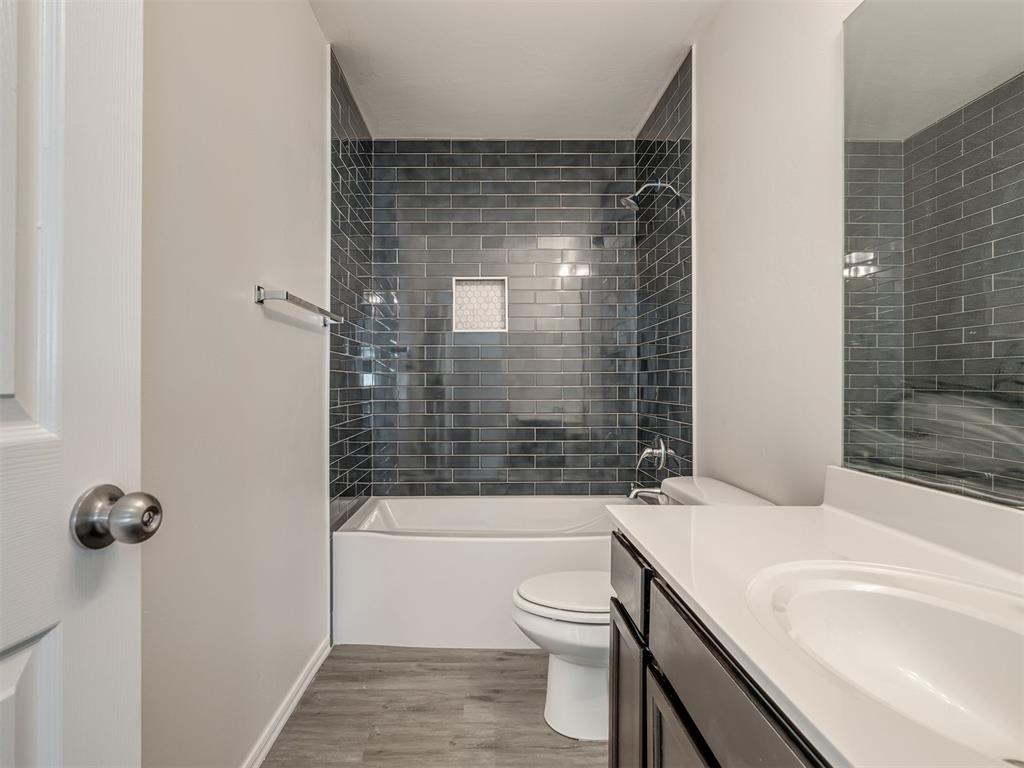 10225 Hidden Village Drive Property Photo 15