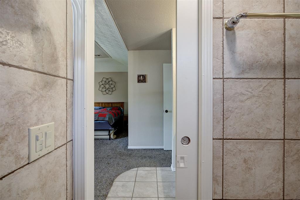 3300 N Meadowood Drive Property Photo 34
