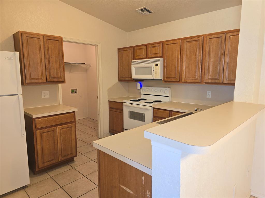 1701 Nw 150th Terrace Property Photo 6