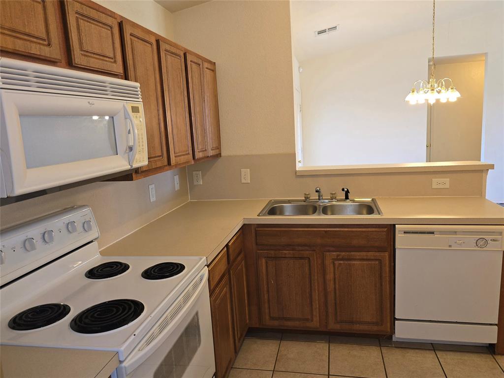 1701 Nw 150th Terrace Property Photo 10