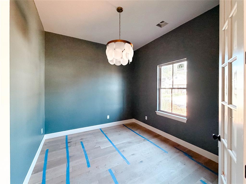 1916 Paseo Place Property Photo 2