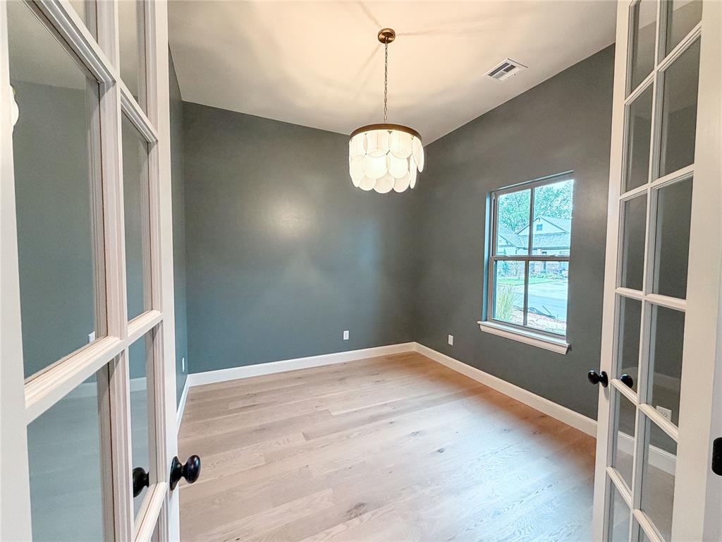 1916 Paseo Place Property Photo 2