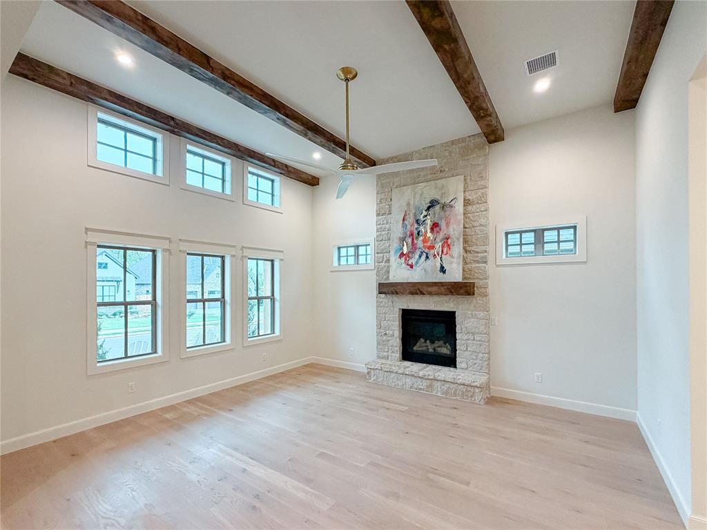 1916 Paseo Place Property Photo 7