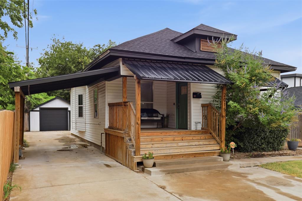 2015 N Youngs Boulevard Property Photo 4