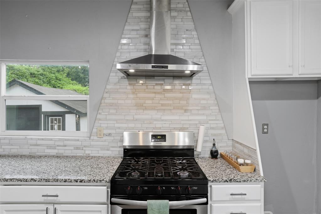 2015 N Youngs Boulevard Property Photo 20