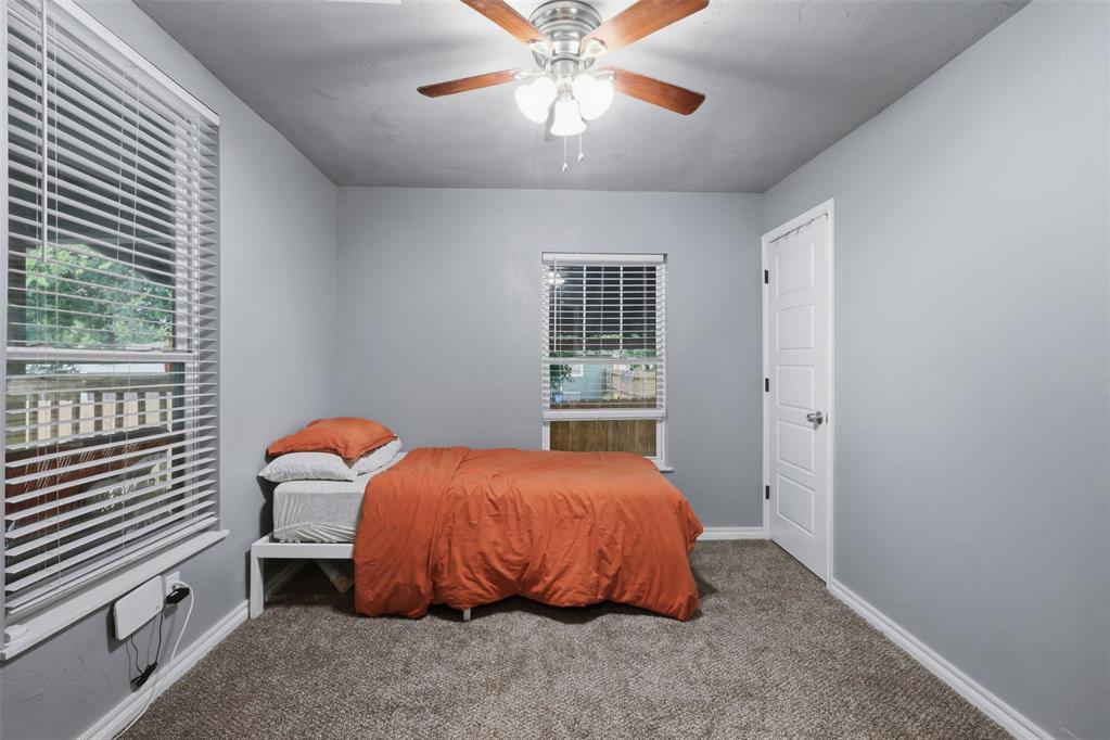 2015 N Youngs Boulevard Property Photo 28