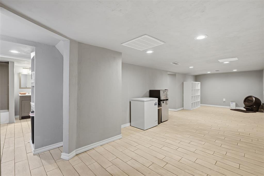 2015 N Youngs Boulevard Property Photo 31