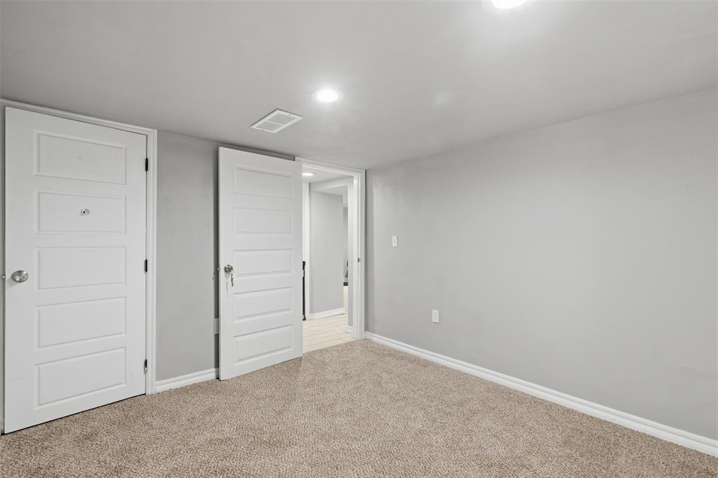 2015 N Youngs Boulevard Property Photo 37