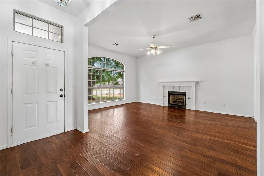 18113 Laurel Oak Drive Property Photo 4