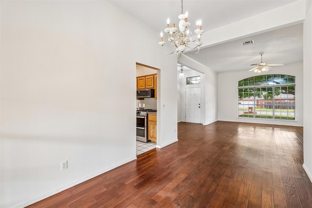 18113 Laurel Oak Drive Property Photo 10