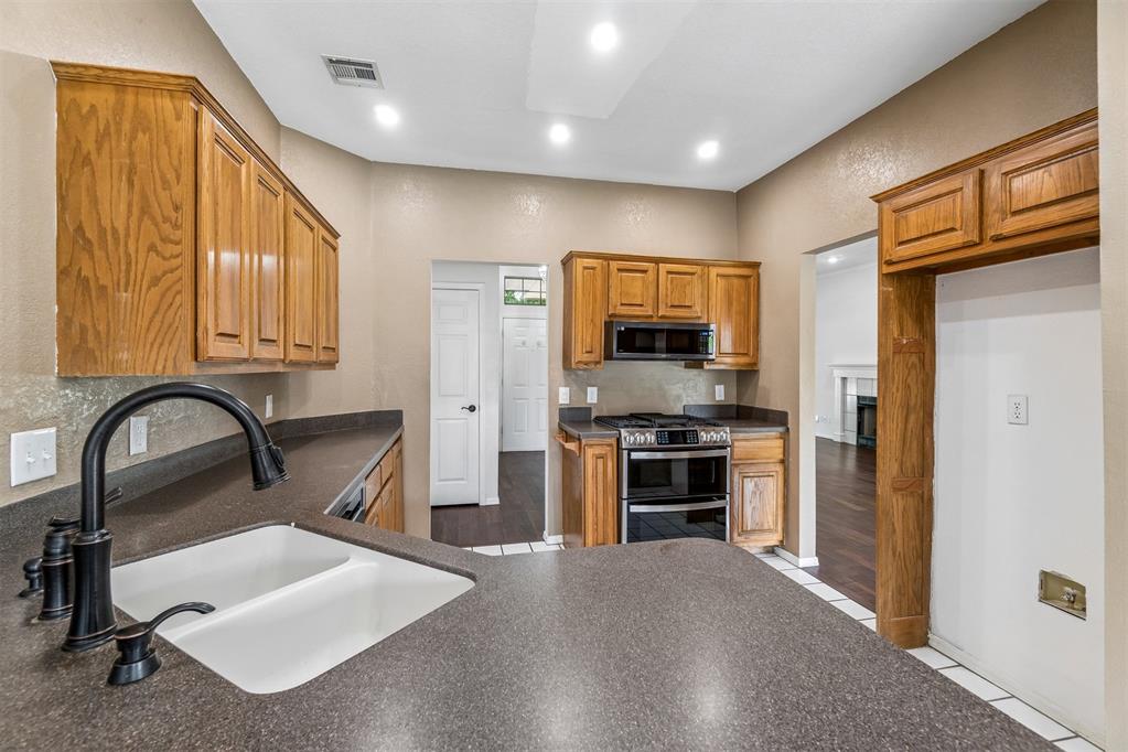 18113 Laurel Oak Drive Property Photo 12