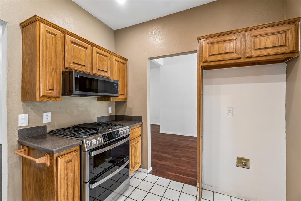 18113 Laurel Oak Drive Property Photo 13