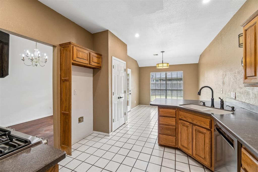 18113 Laurel Oak Drive Property Photo 14