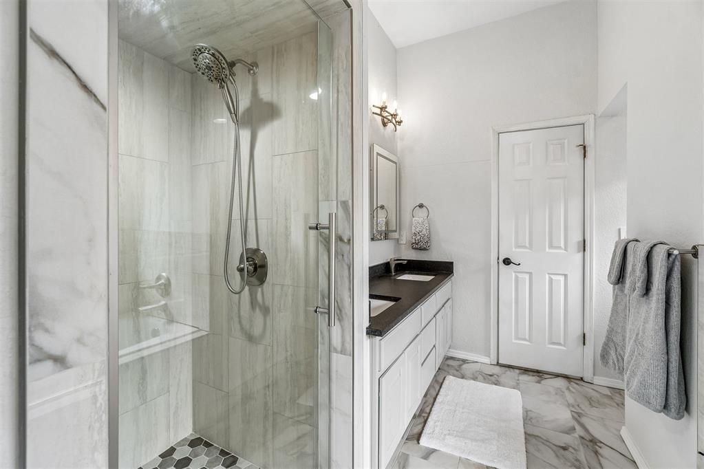 18113 Laurel Oak Drive Property Photo 22