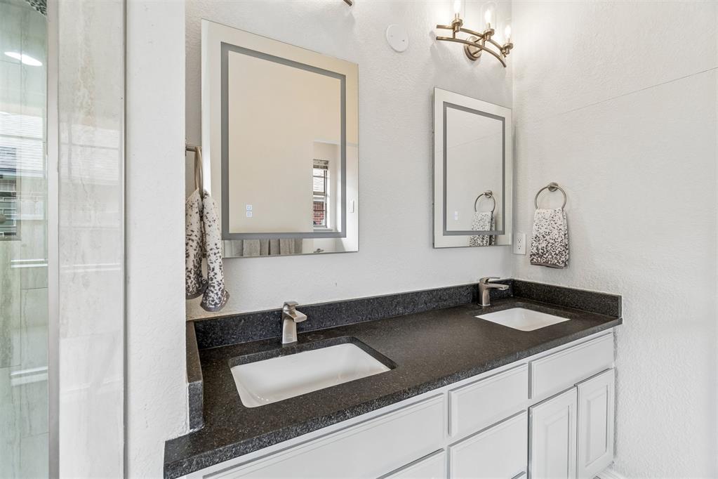 18113 Laurel Oak Drive Property Photo 23