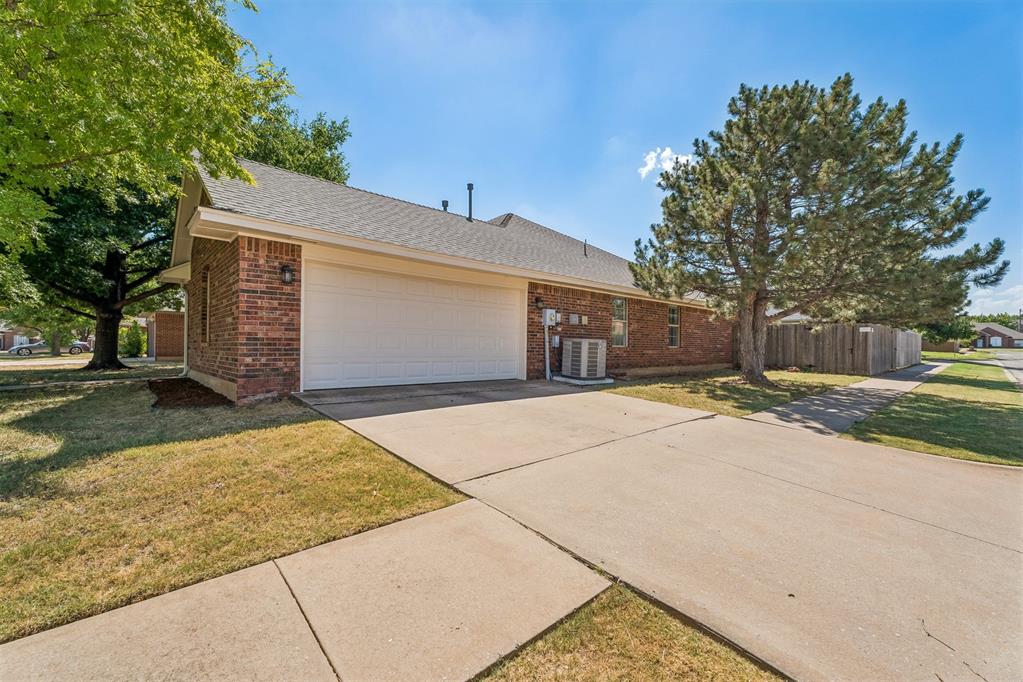18113 Laurel Oak Drive Property Photo 37