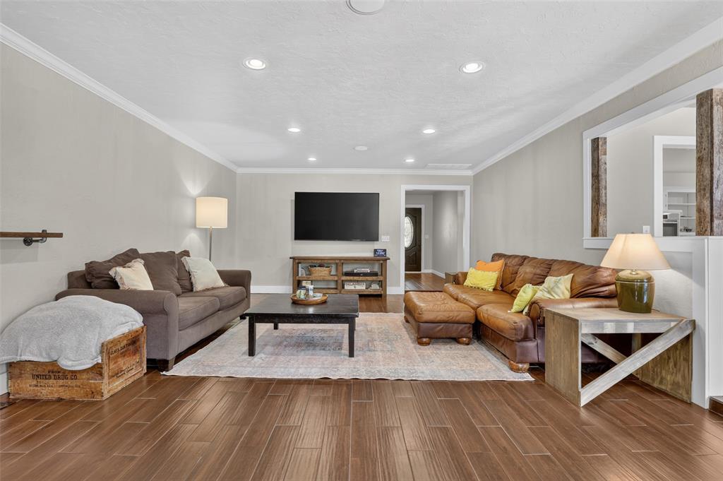 1212 Devonshire Court Property Photo 19