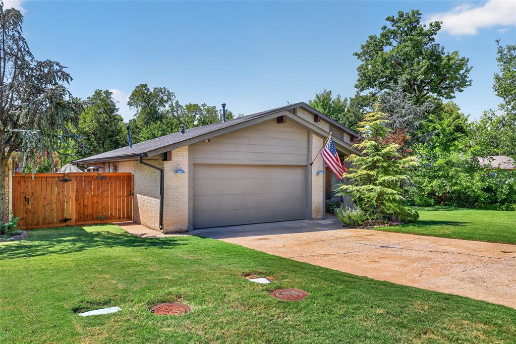 1212 Devonshire Court Property Photo 42