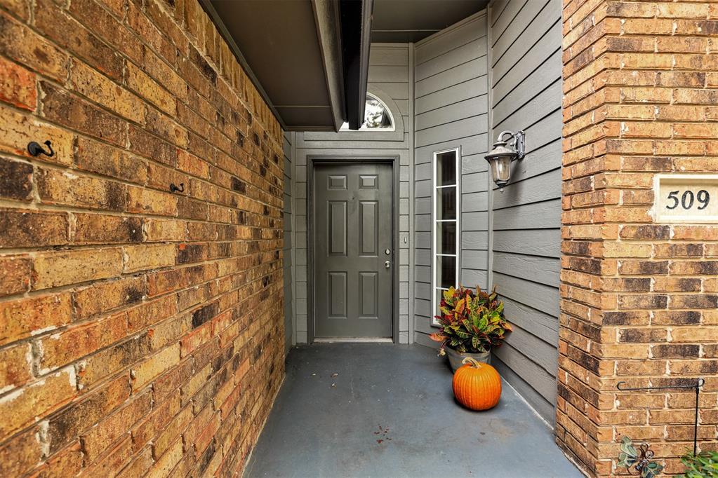 509 Nw 170th Street Property Photo 2
