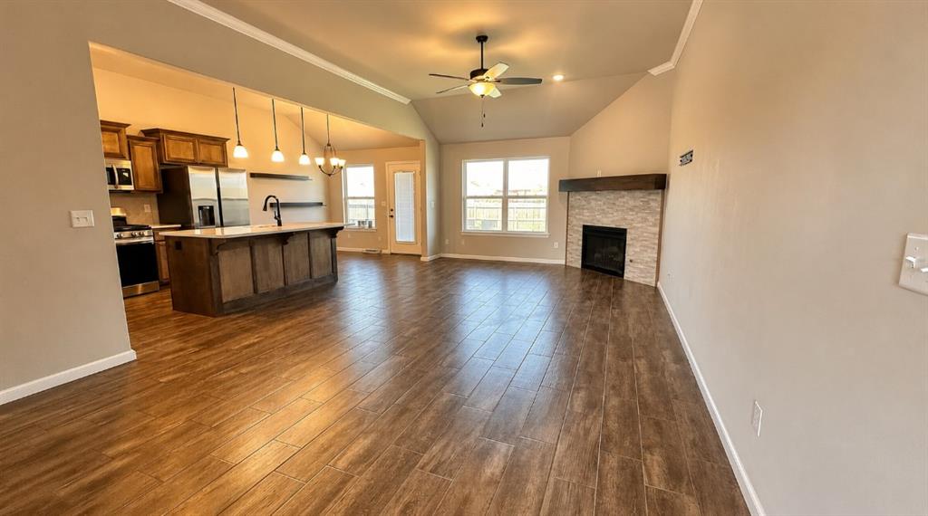 7724 Windstone Drive Property Photo 3