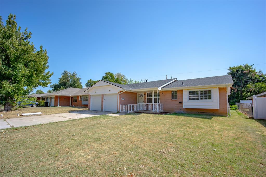 600 Leslie Drive Property Photo 1