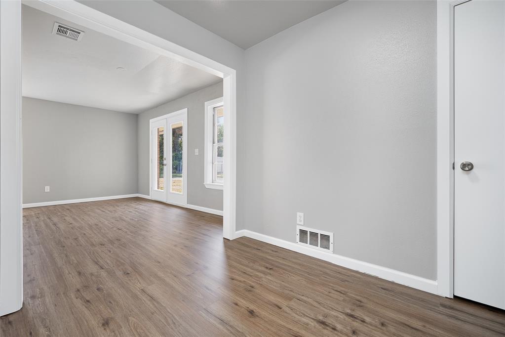 600 Leslie Drive Property Photo 13