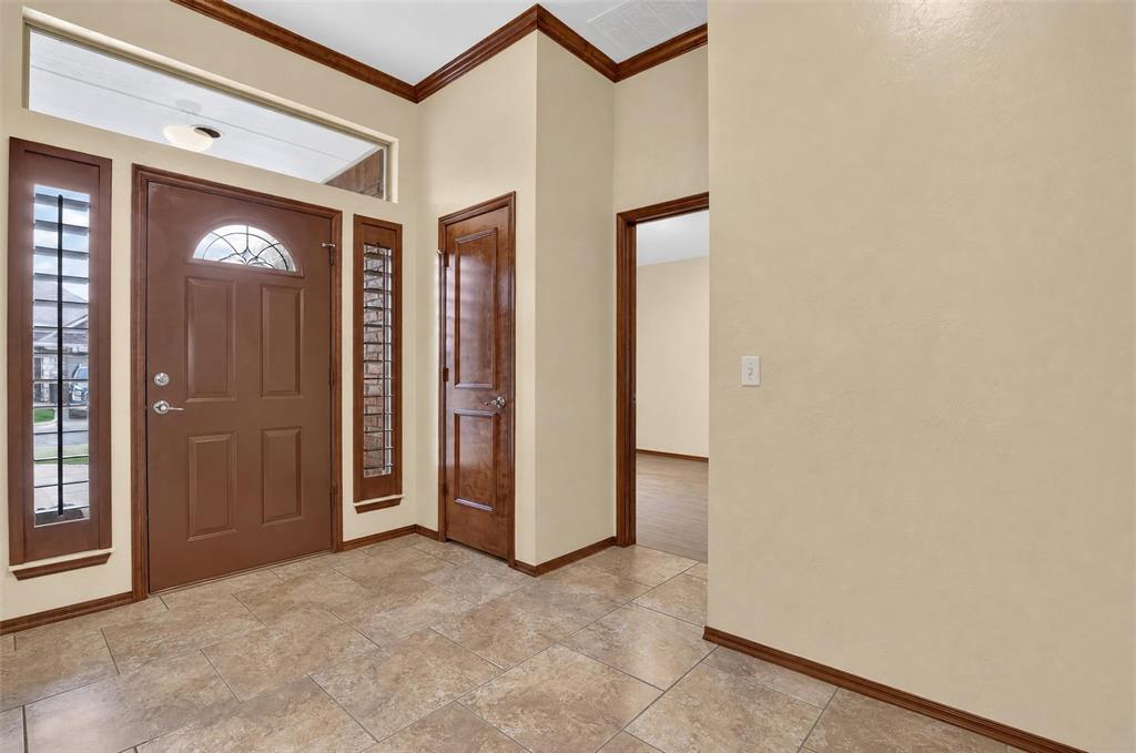 2621 Nw 151st Street Property Photo 4