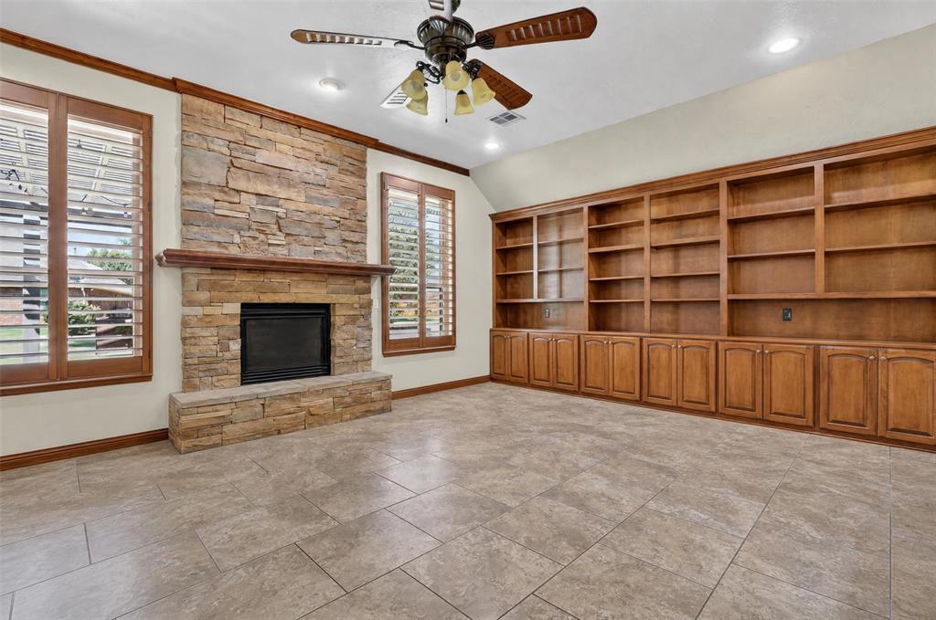 2621 Nw 151st Street Property Photo 9