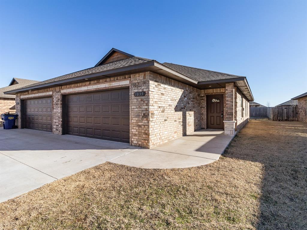 1835 Cypress Lane Property Photo 1