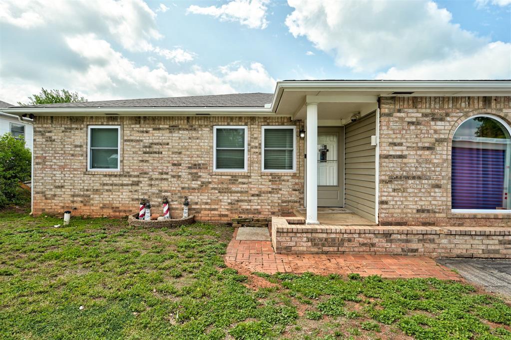 1827 W Vilas Avenue Property Photo 3