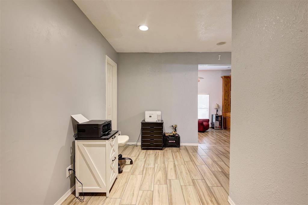 1827 W Vilas Avenue Property Photo 17