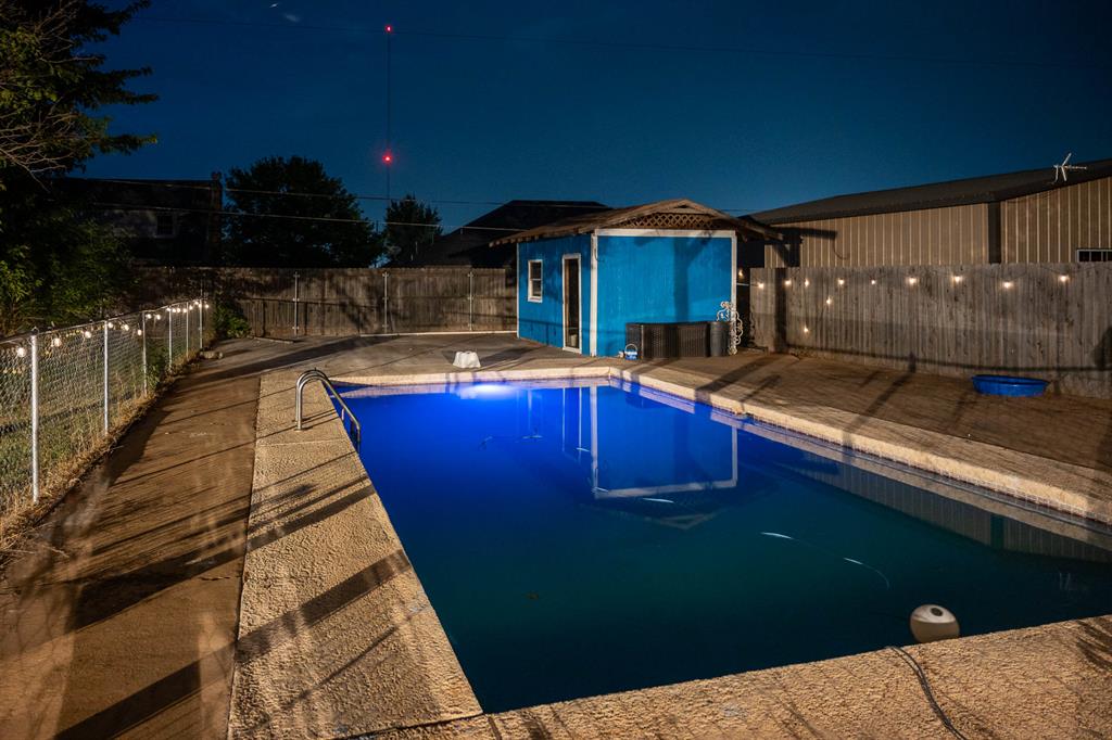 321 Grissom Drive Property Photo 4