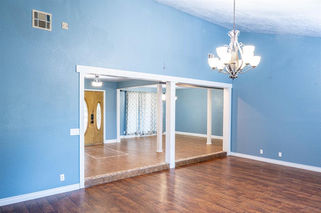 321 Grissom Drive Property Photo 8