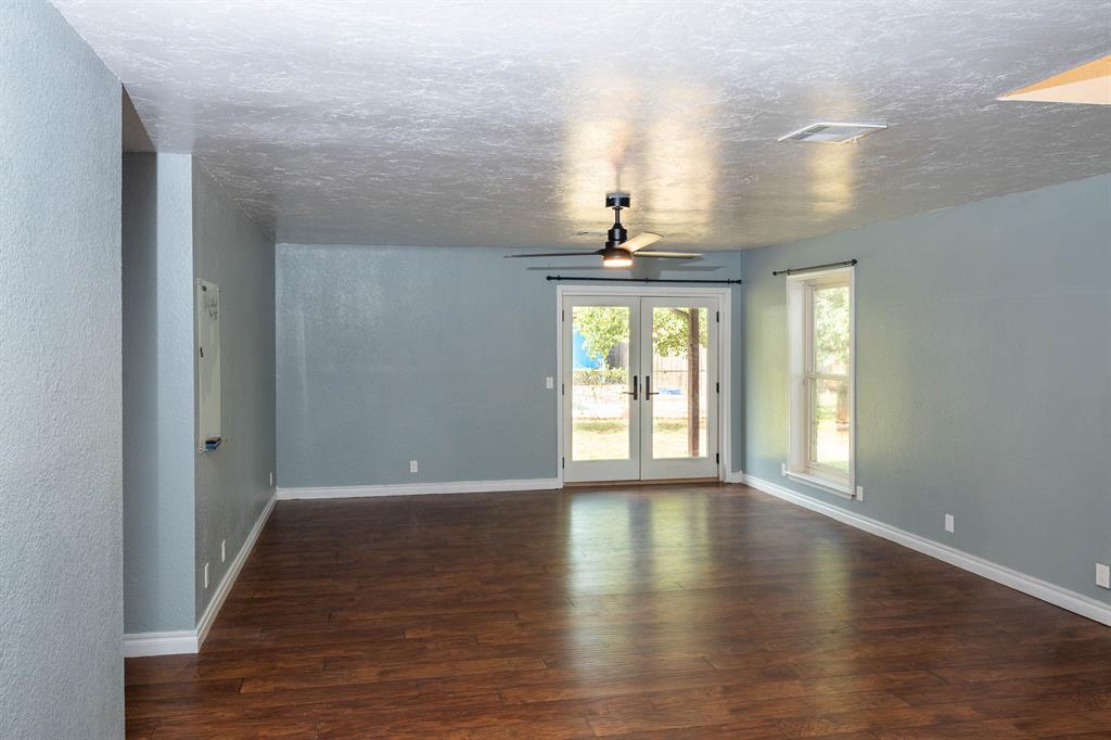 321 Grissom Drive Property Photo 10