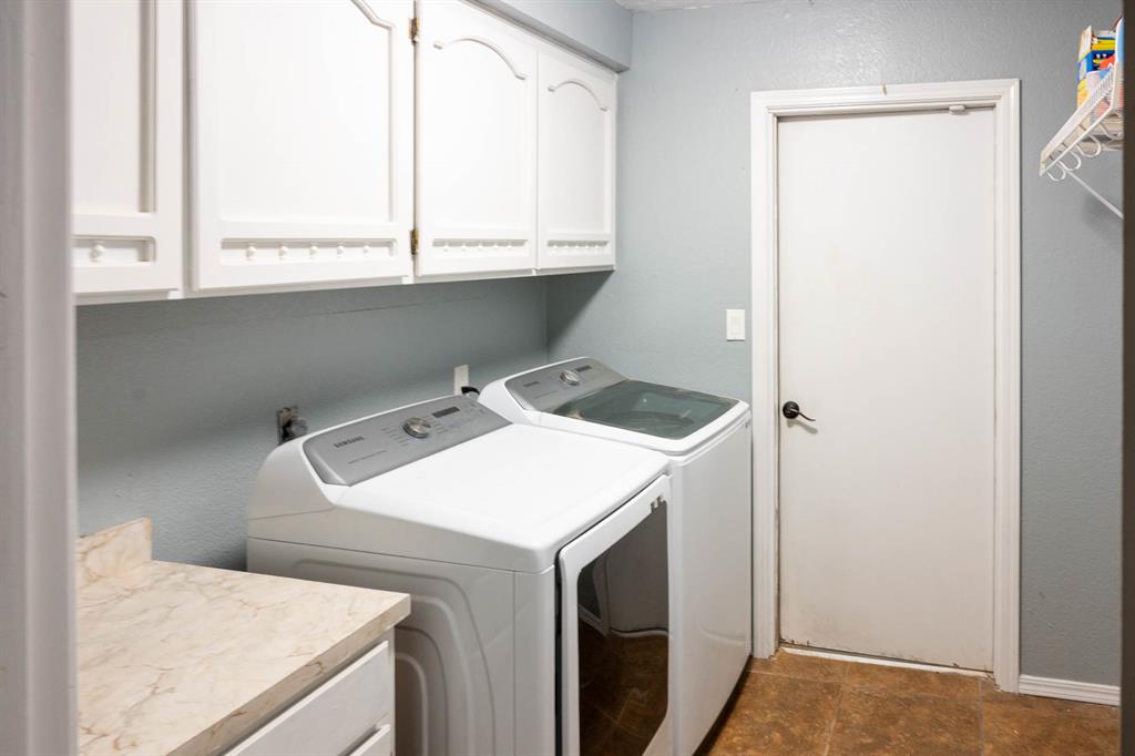 321 Grissom Drive Property Photo 24