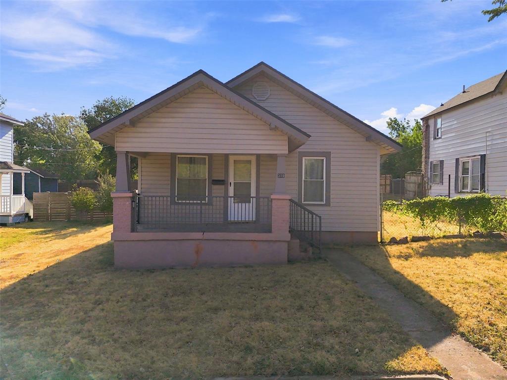 319 S 10th Street Property Photo 2