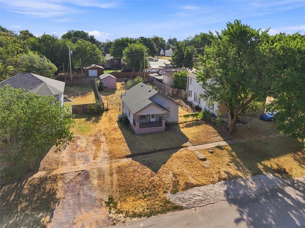 319 S 10th Street Property Photo 7