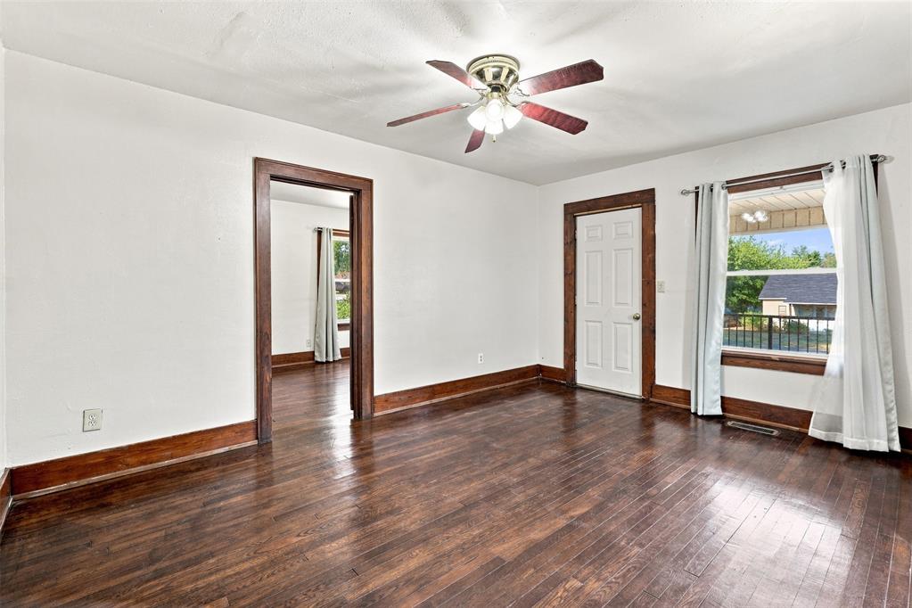 319 S 10th Street Property Photo 14