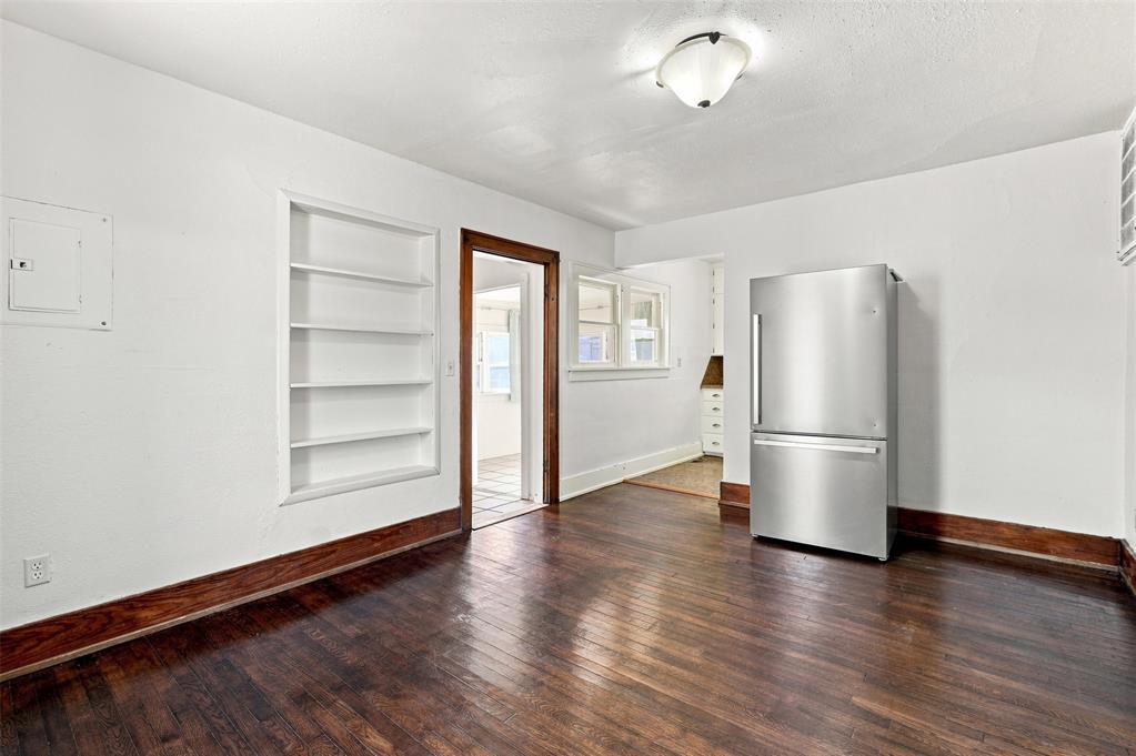 319 S 10th Street Property Photo 15