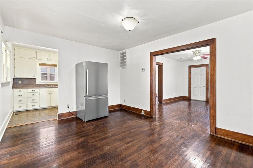 319 S 10th Street Property Photo 16