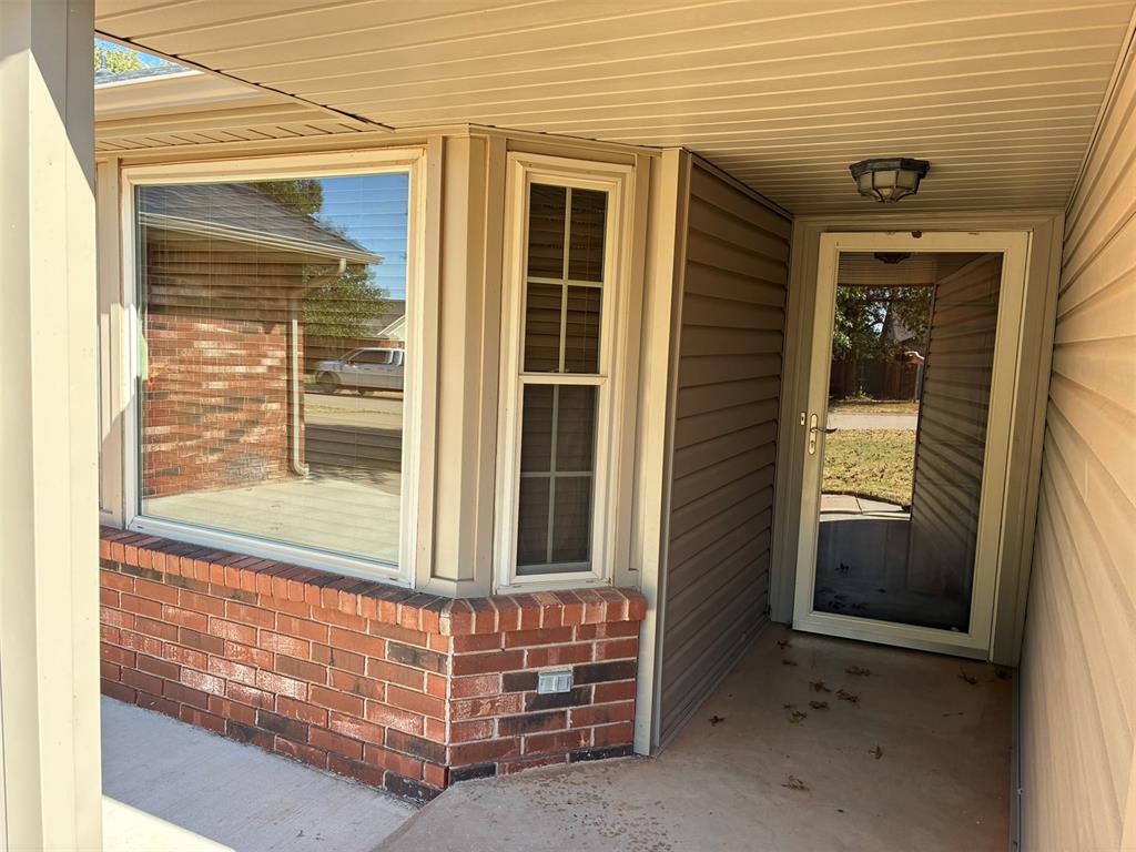 618 Hoehner Avenue Property Photo 2