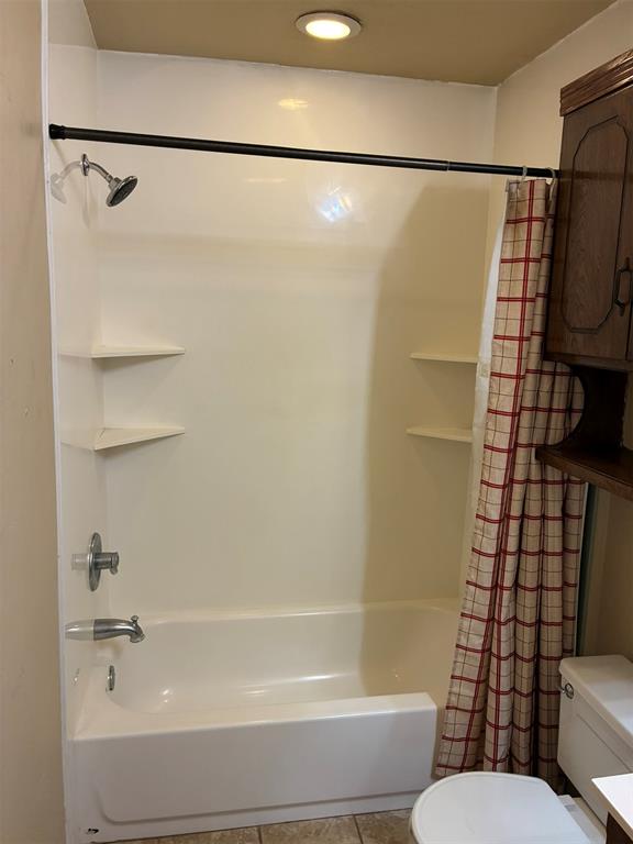 618 Hoehner Avenue Property Photo 10