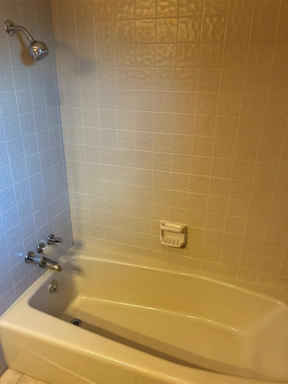 618 Hoehner Avenue Property Photo 13